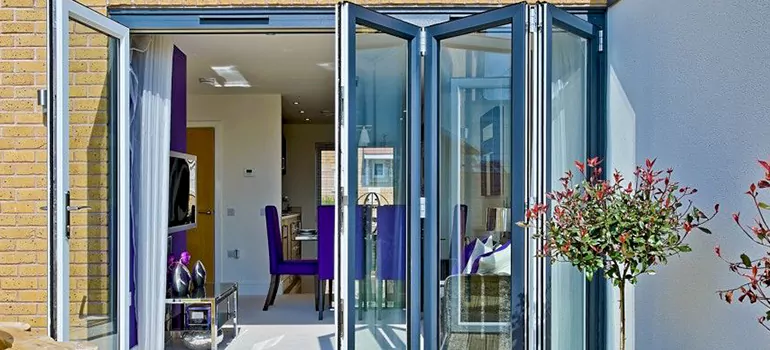 Commercial Door Glass Repair in Wekiwa Springs, FL